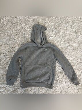 Nike All Kids Fit Sportswear Club Fleece Hoodie- Dk Grey Heather/White, Sz L